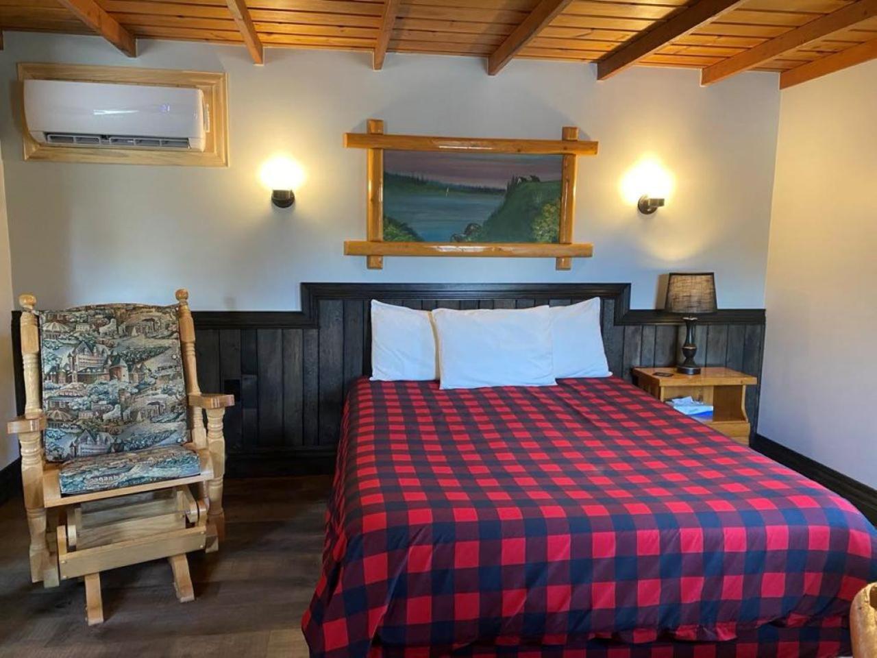 Auberge Micky Inc Edmundston Extérieur photo