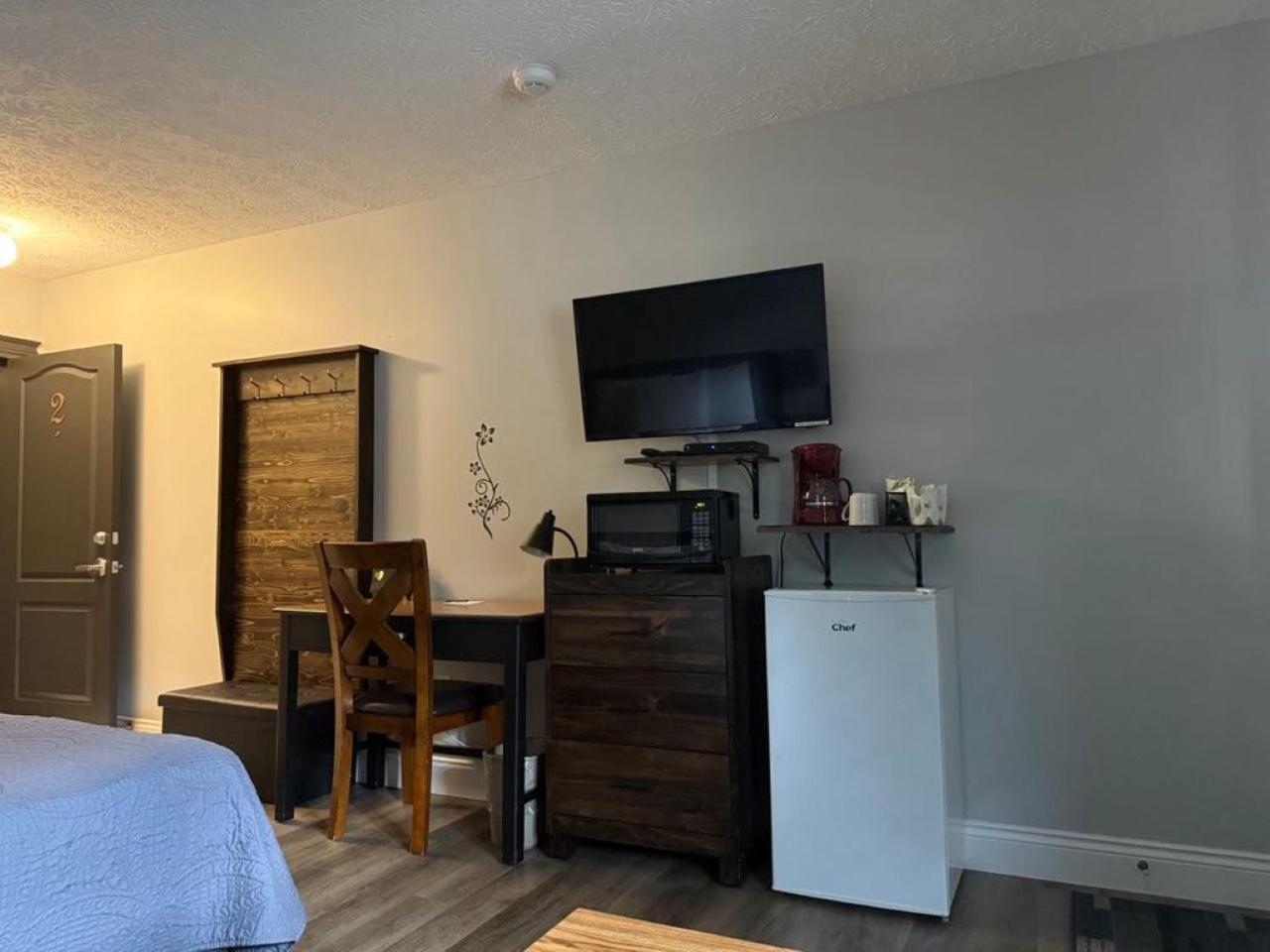Auberge Micky Inc Edmundston Extérieur photo